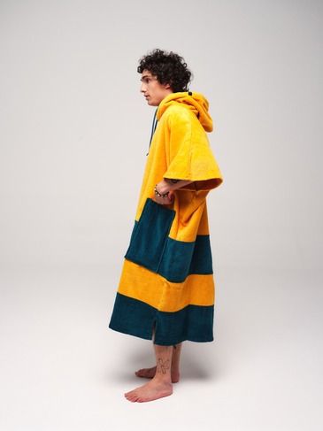 AI-PVCREWS25-GOLD-GREEN